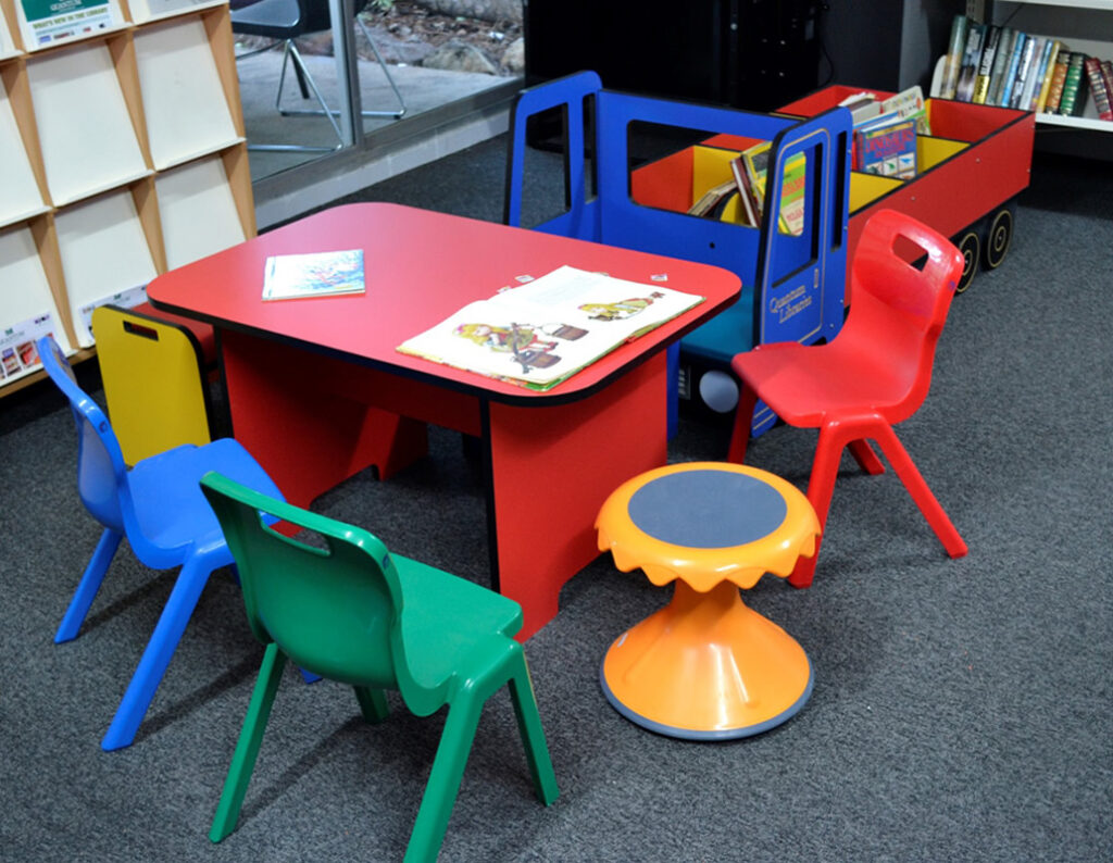Childrens Chairs with Easy Box